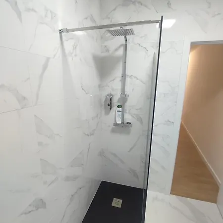 Vut La * Vilagarcia de Arousa